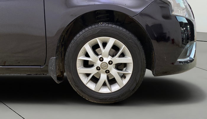 2017 Nissan Sunny XV CVT, Petrol, Automatic, 73,447 km, Right Front Wheel