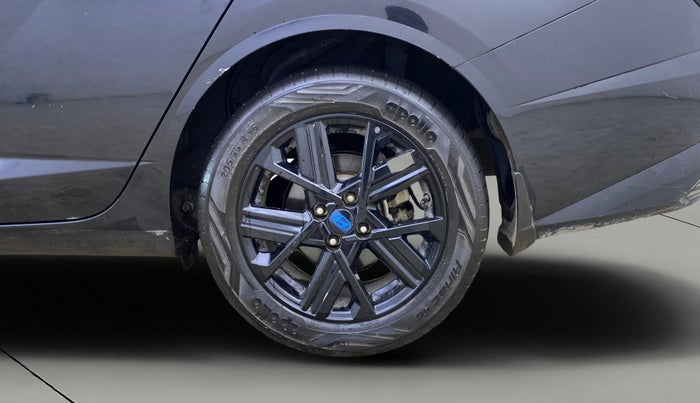 2023 Hyundai Verna SX (O) 1.5 TURBO PETROL DCT, Petrol, Automatic, 26,541 km, Left Rear Wheel