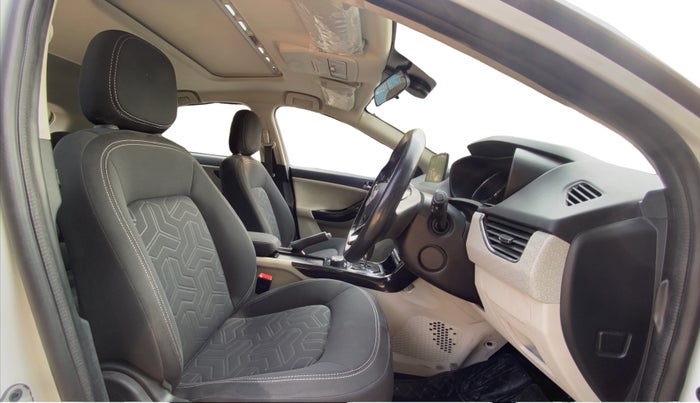 2021 Tata NEXON XZA PLUS (O) PETROL, Petrol, Automatic, 48,683 km, Right Side Front Door Cabin