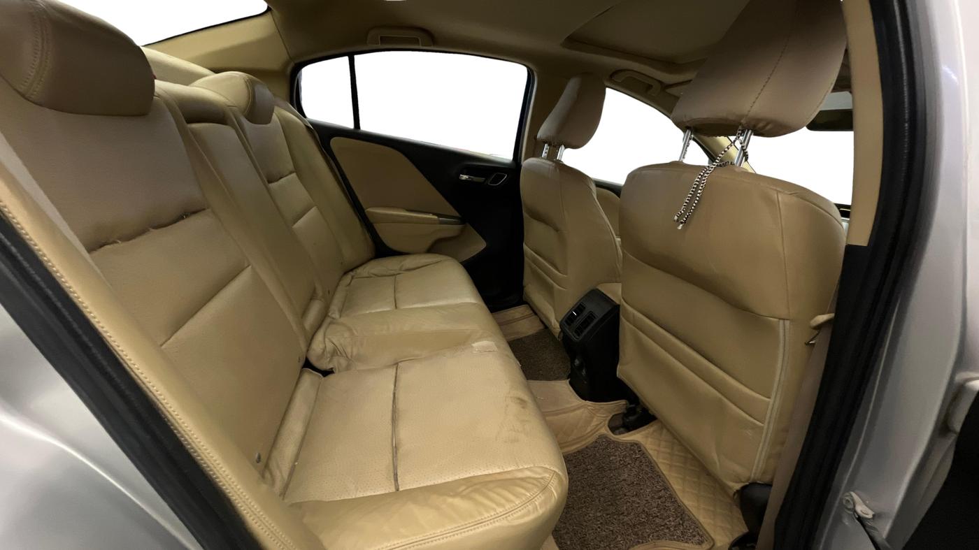 2017 Honda City 1.5L I-VTEC VX, Petrol, Manual, 1,16,936 km, Right Side Rear Door Cabin