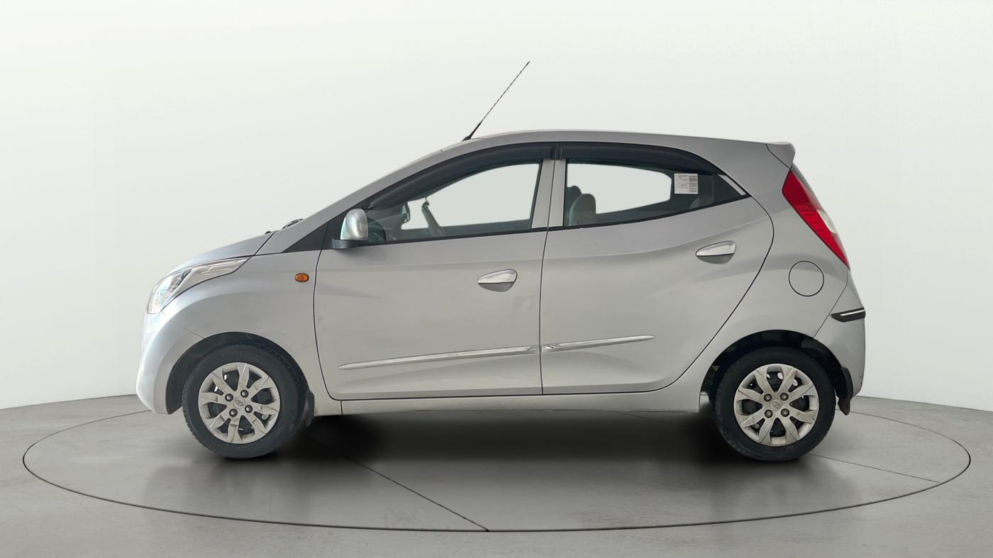 2016 Hyundai Eon MAGNA +, Petrol, Manual, 22,383 km, Left Side