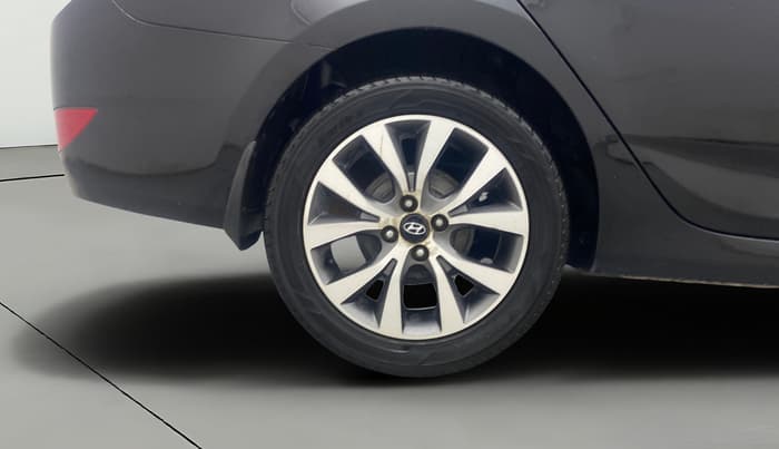 2016 Hyundai Verna FLUIDIC 4S 1.6 VTVT SX, Petrol, Manual, 63,332 km, Right Rear Wheel