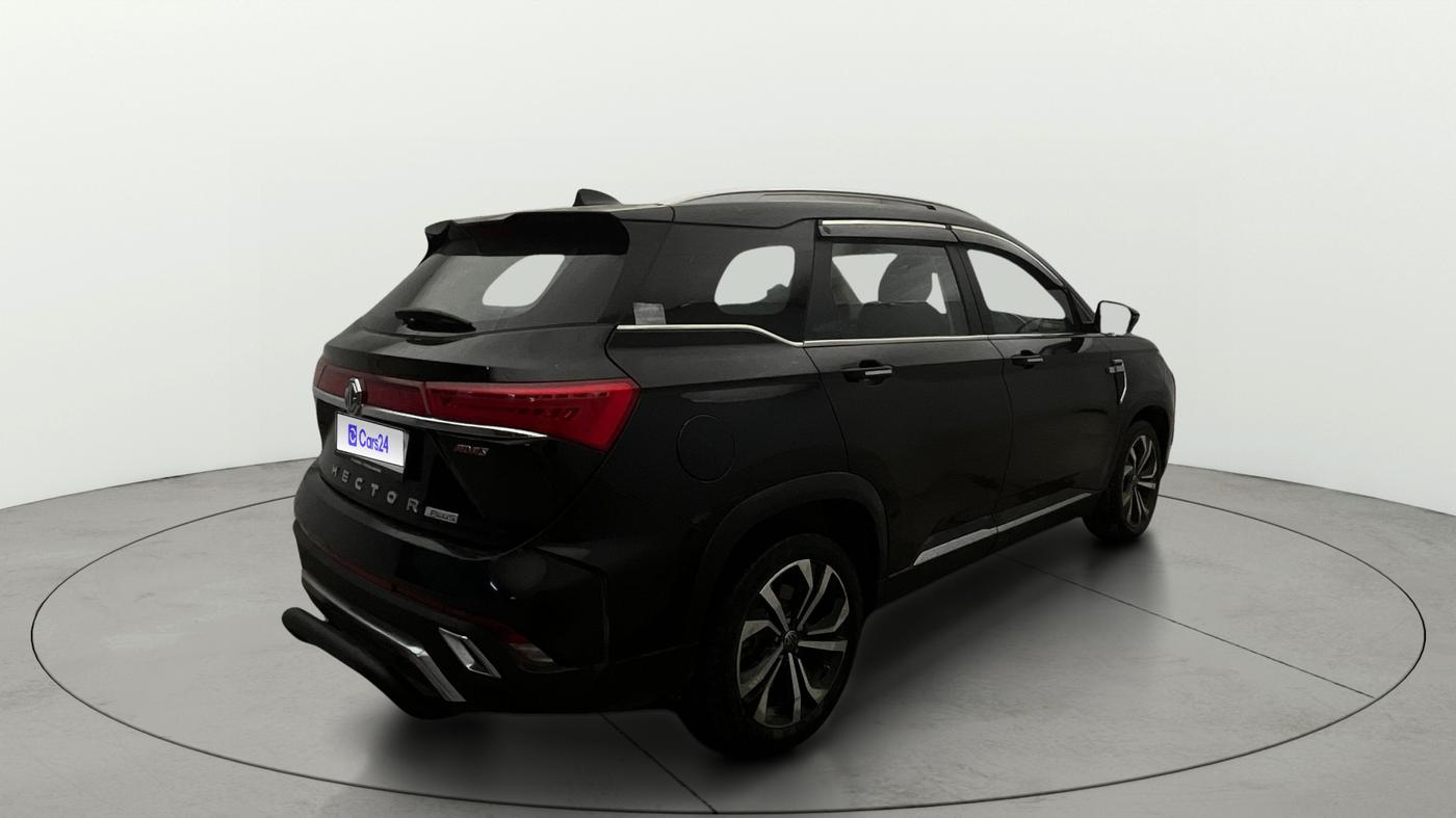 2023 MG HECTOR PLUS SAVVY PRO 1.5 TURBO CVT 7 STR, Petrol, Automatic, 62,175 km, Right Back Diagonal