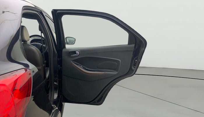 2018 Ford FREESTYLE TITANIUM 1.2 PETROL, Petrol, Manual, 74,993 km, RHS Rear Door