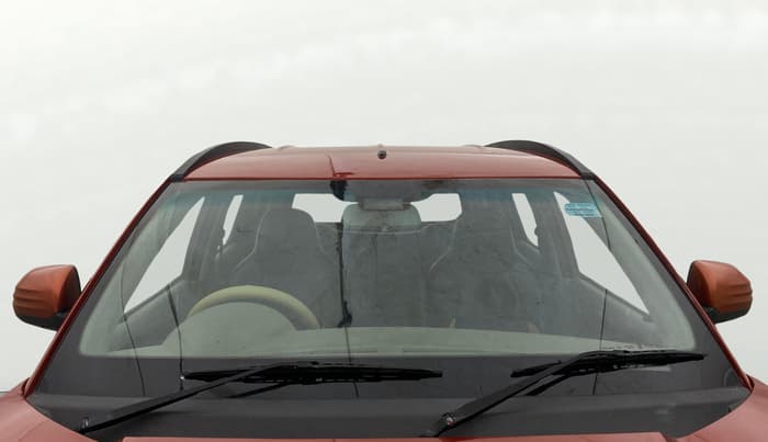 2016 Mahindra Kuv100 K4 6 STR, Petrol, Manual, 56,115 km, Front Windshield