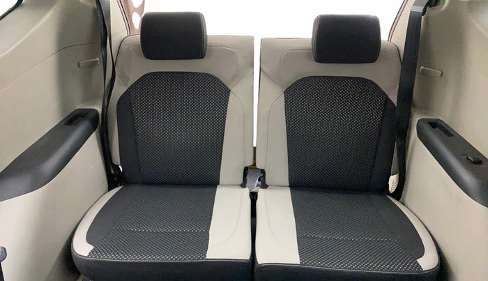 2020 Renault TRIBER RXZ AMT, Petrol, Automatic, 43,310 km, Third Seat Row ( optional )