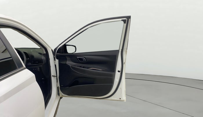 2022 Hyundai NEW I20 ASTA (O) 1.5 CRDI MT, Diesel, Manual, 32,962 km, RHS Front Door