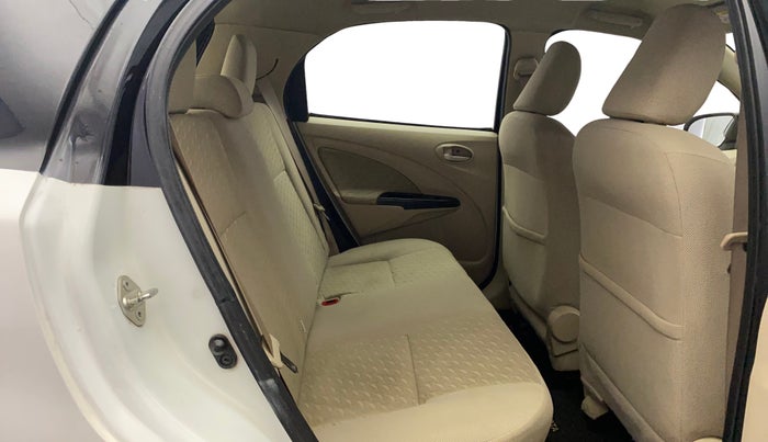2019 Toyota Etios Liva V DUAL TONE, Petrol, Manual, 35,718 km, Right Side Rear Door Cabin