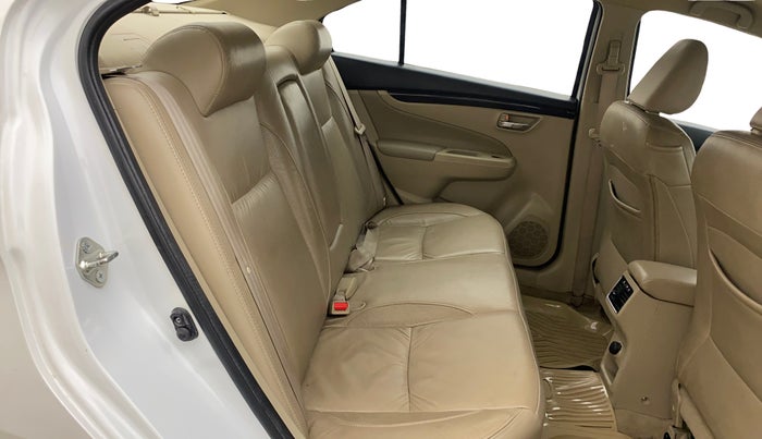 2017 Maruti Ciaz ZXI+ AT, Petrol, Automatic, 47,778 km, Right Side Rear Door Cabin