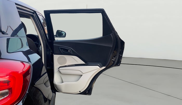 2023 Mahindra XUV300 W4 1.5 DIESEL, Diesel, Manual, 43,274 km, RHS Rear Door