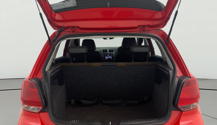 2018 Volkswagen Polo HIGHLINE PLUS 1.5 16 ALLOY, Diesel, Manual, 1,46,052 km, Boot Open Zoomed View