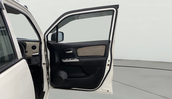 2014 Maruti Wagon R 1.0 VXI, Petrol, Manual, 82,603 km, RHS Front Door