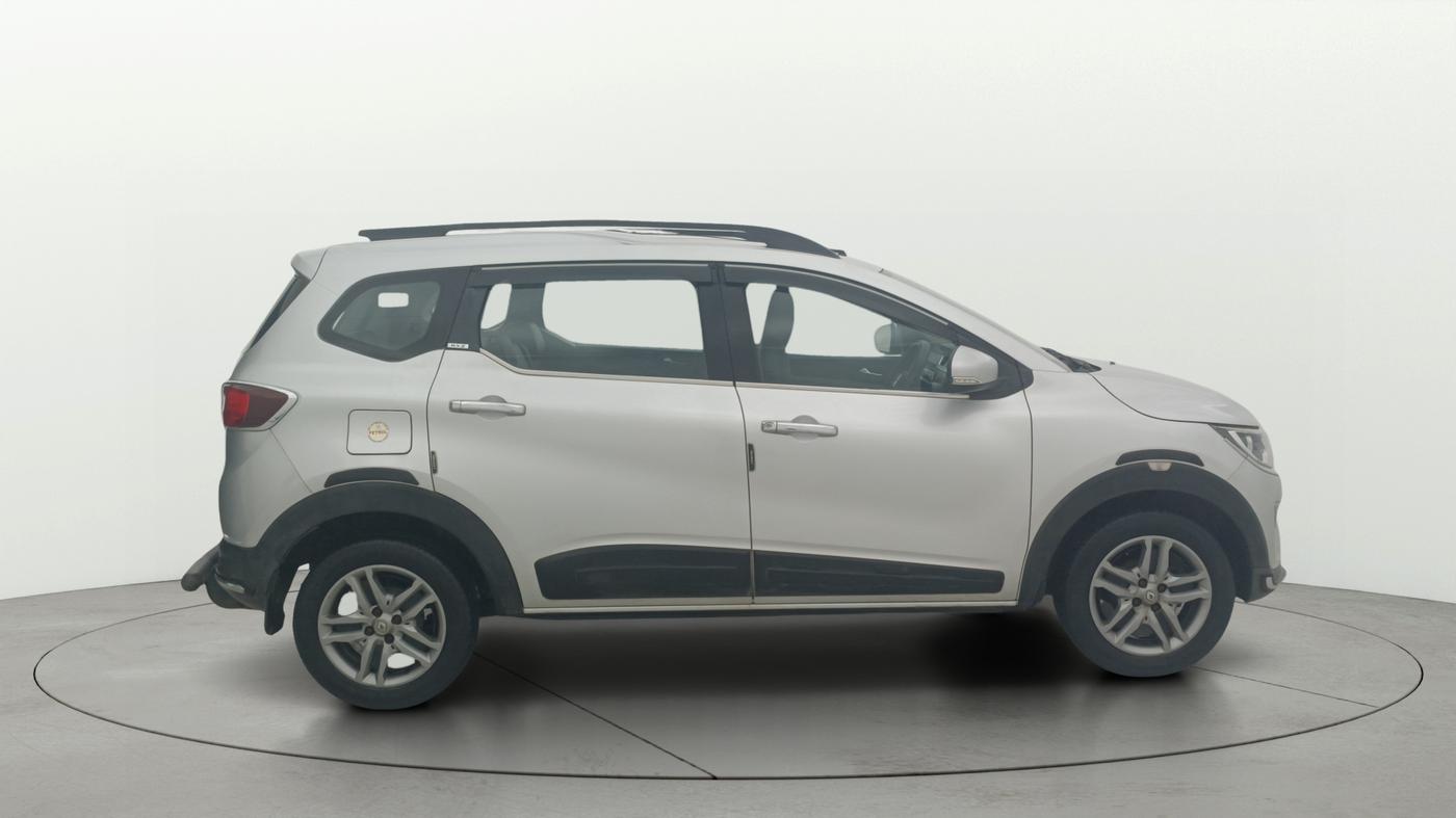 2020 Renault TRIBER RXZ AMT, Petrol, Automatic, 24,496 km, Right Side View