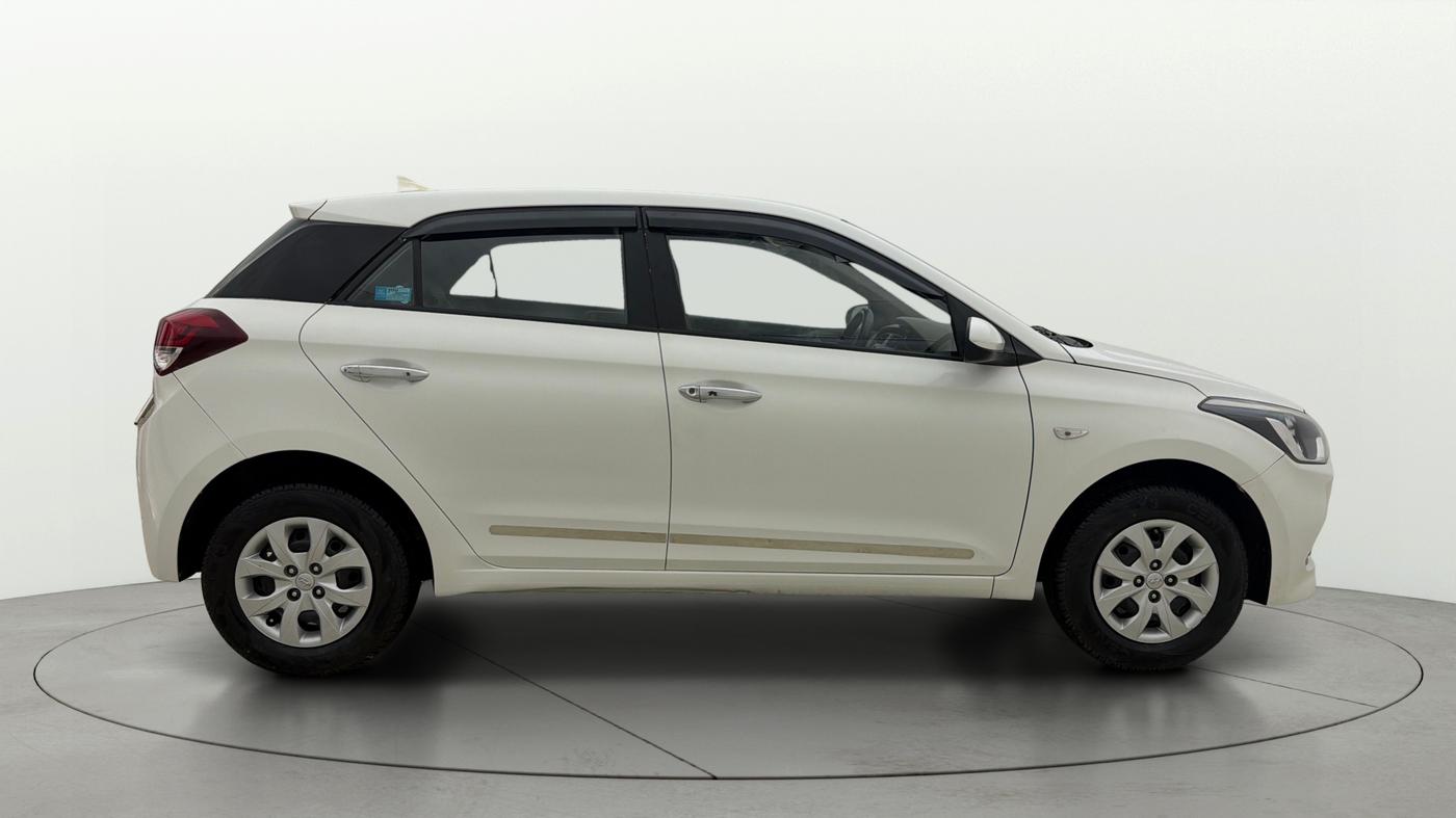 2016 Hyundai Elite i20 MAGNA 1.2, Petrol, Manual, 49,208 km, Right Side View