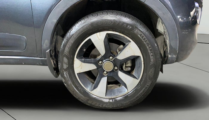 2018 Tata NEXON XZA PLUS PETROL, Petrol, Automatic, 55,388 km, Right Front Wheel