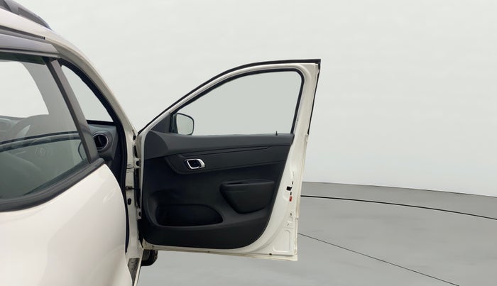 2019 Renault Kwid RXT 1.0 AMT (O), Petrol, Automatic, 40,413 km, RHS Front Door