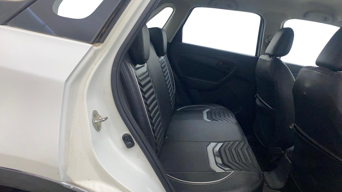 2022 Maruti Vitara Brezza VXI AT SHVS, Petrol, Automatic, 30,010 km, Right Side Rear Door Cabin