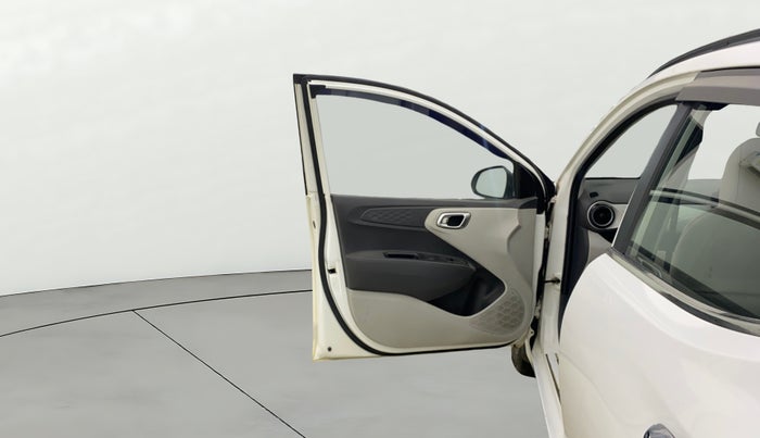 2020 Hyundai GRAND I10 NIOS SPORTZ 1.2 KAPPA VTVT CNG, CNG, Manual, 69,942 km, LHS Front Door