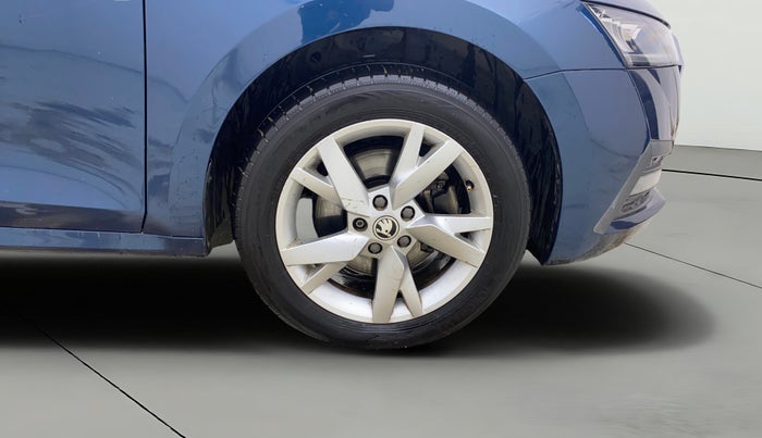 2021 Skoda Octavia STYLE 2.0, Petrol, Automatic, 94,384 km, Right Front Wheel