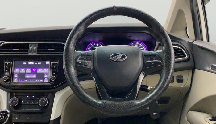 2018 Mahindra MARAZZO M6 7 STR, Diesel, Manual, 58,406 km, Steering Wheel Close Up