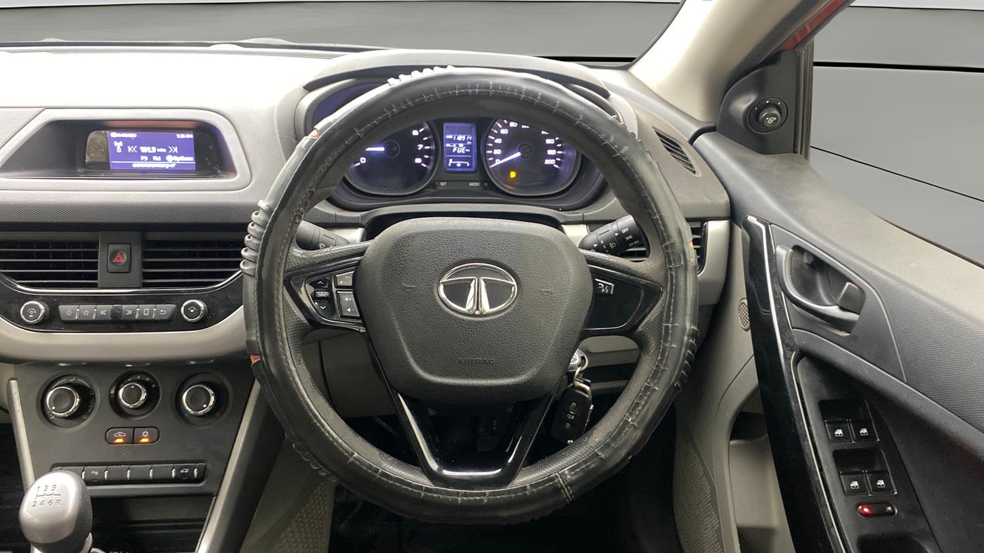 2017 Tata NEXON XM PETROL, Petrol, Manual, 1,18,875 km, Steering Wheel Close Up