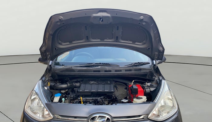 2017 Hyundai Grand i10 SPORTZ (O) 1.2 KAPPA VTVT, Petrol, Manual, 35,629 km, Open Bonet