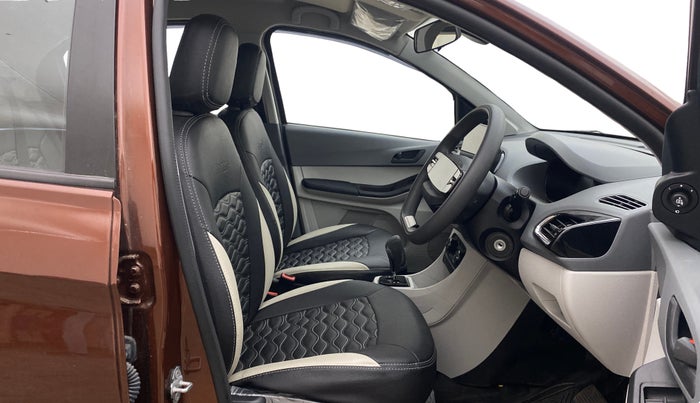 2025 Tata Tiago XZA, Petrol, Automatic, 3,852 km, Right Side Front Door Cabin