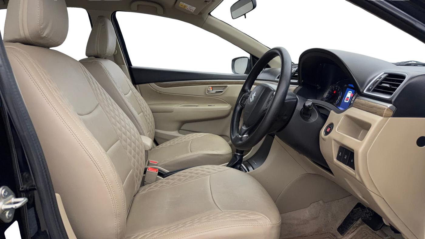 2024 Maruti Ciaz ZETA AT 1.5  SHVS PETROL, Petrol, Automatic, 33,558 km, Right Side Front Door Cabin