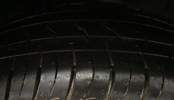2016 Ford Ecosport TITANIUM 1.5L PETROL, Petrol, Manual, 52,465 km, Right Rear Tyre Tread