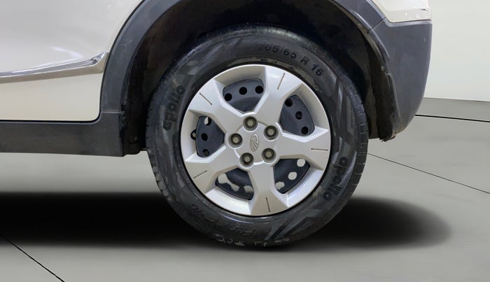 2022 Mahindra XUV300 W6 1.5 DIESEL AMT, Diesel, Automatic, 24,304 km, Left Rear Wheel