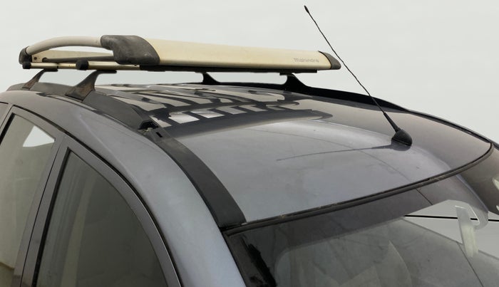 2014 Mahindra XUV500 W4, Diesel, Manual, 1,12,565 km, Roof