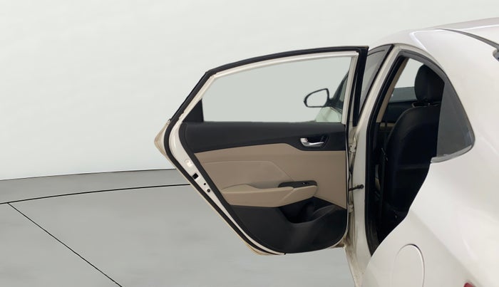 2018 Hyundai Verna 1.6 EX VTVT AT, Petrol, Automatic, 87,019 km, LHS Rear Door