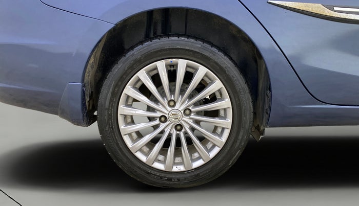 2017 Maruti Ciaz ALPHA  AT 1.4  PETROL, Petrol, Automatic, 61,832 km, Right Rear Wheel