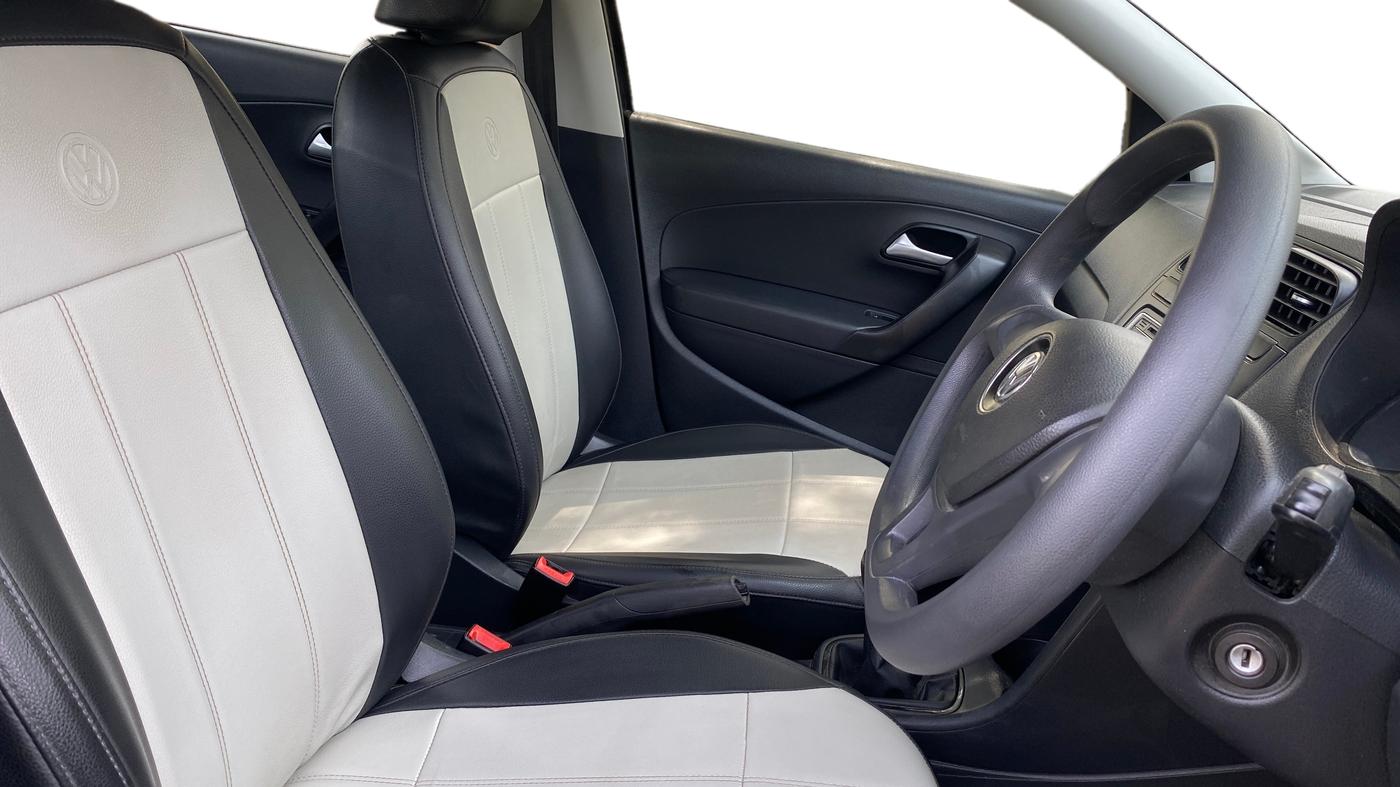 2018 Volkswagen Ameo COMFORTLINE 1.0L, Petrol, Manual, 45,251 km, Right Side Front Door Cabin