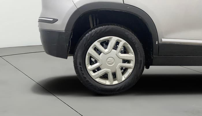 2017 Maruti Vitara Brezza VDI (O), Diesel, Manual, 90,725 km, Right Rear Wheel