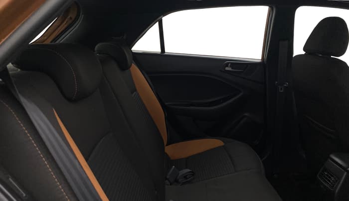 2016 Hyundai i20 Active 1.2 SX, Petrol, Manual, 41,732 km, Right Side Rear Door Cabin