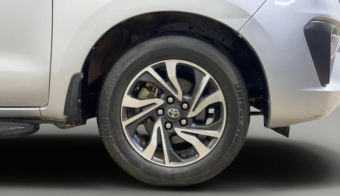 2021 Toyota Innova Crysta 2.7 GX AT 7 STR, Petrol, Automatic, 43,831 km, Right Front Wheel