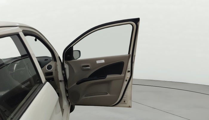 2014 Maruti Celerio VXI AMT, CNG, Automatic, 63,541 km, RHS Front Door