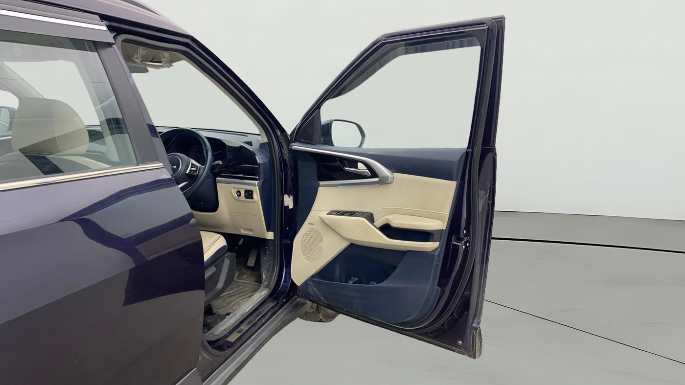 2022 KIA CARENS LUXURY PLUS 1.5 DIESEL AT 6 STR, Diesel, Automatic, 84,964 km, RHS Front Door