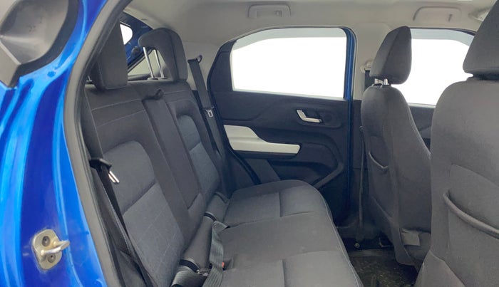 2023 Tata PUNCH CREATIVE  MT, Petrol, Manual, 28,354 km, Right Side Rear Door Cabin