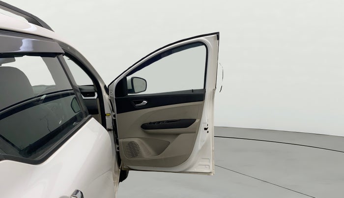 2020 Renault TRIBER RXZ AMT, Petrol, Automatic, 30,721 km, RHS Front Door