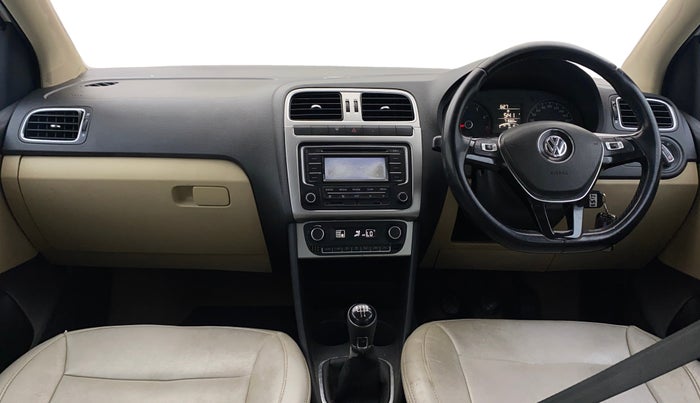 2014 Volkswagen Polo HIGHLINE1.2L, Petrol, Manual, 71,656 km, Dashboard