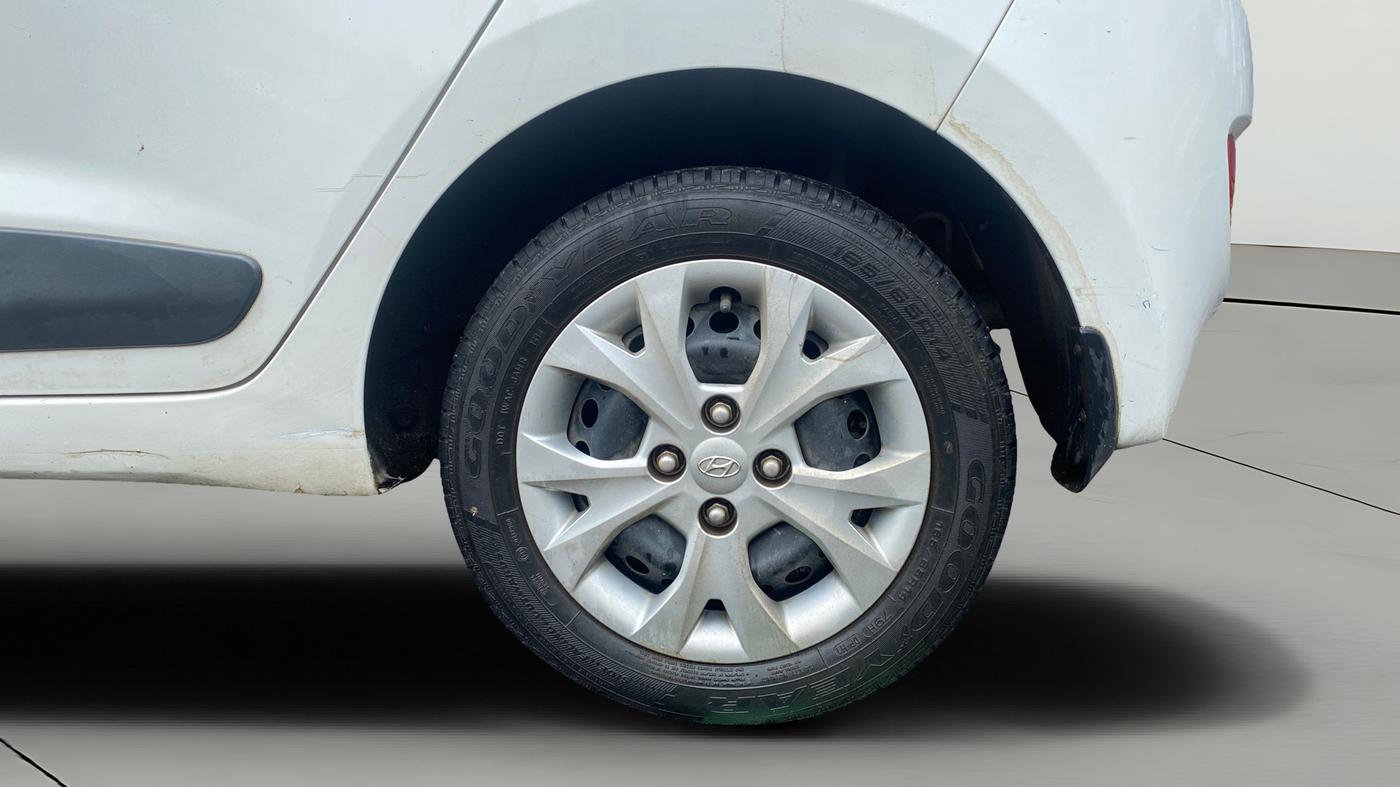 2014 Hyundai Grand i10 SPORTZ 1.2 KAPPA VTVT, Petrol, Manual, 44,102 km, Left Rear Wheel