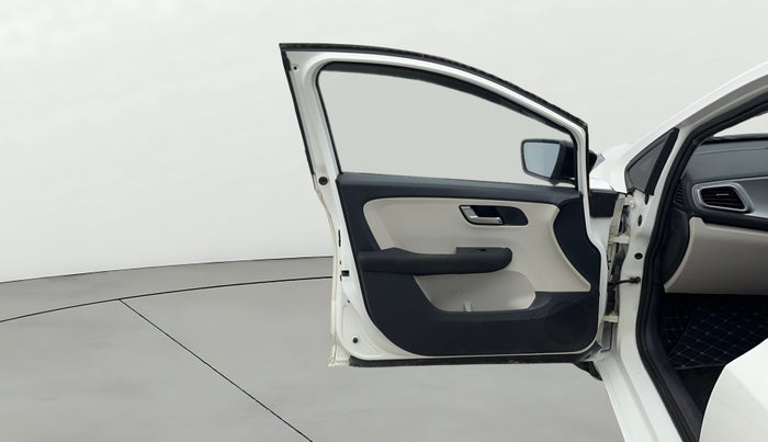 2022 Tata ALTROZ XZ PETROL, Petrol, Manual, 32,969 km, LHS Front Door