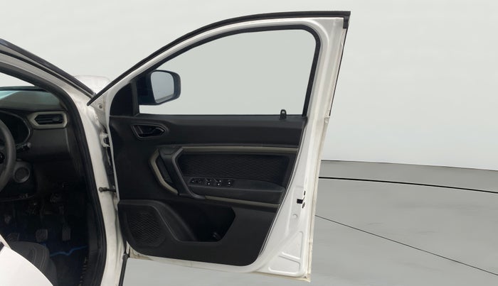 2022 Renault Kiger RXZ MT DUAL TONE, Petrol, Manual, 43,205 km, RHS Front Door