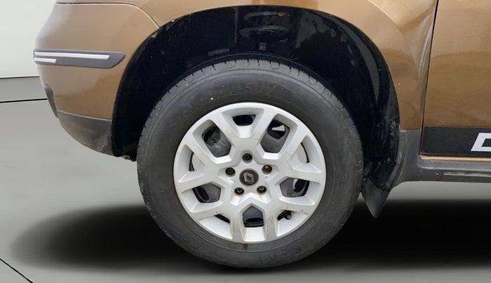 2017 Renault Duster RXL PETROL, Petrol, Manual, 76,118 km, Left Front Wheel