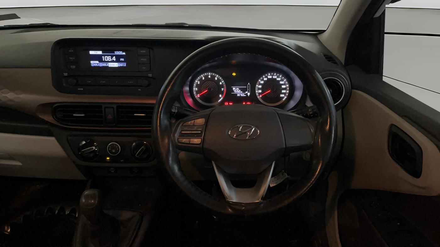 2020 Hyundai AURA S 1.2, Petrol, Manual, 30,783 km, Steering Wheel Close Up