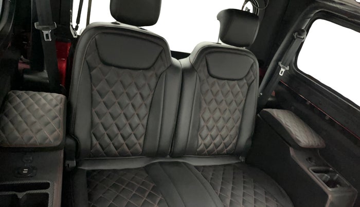 2022 Mahindra Thar LX PETROL HT 4WD AT, Petrol, Automatic, 16,507 km, Right Side Rear Door Cabin