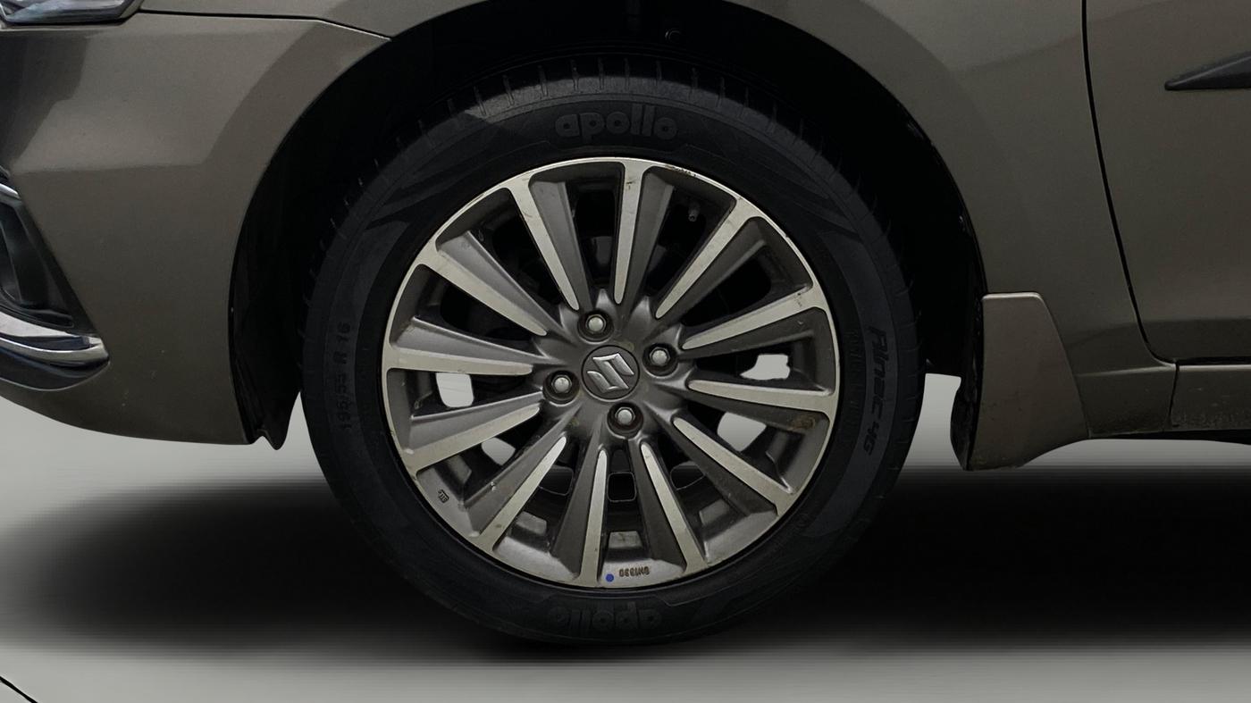 2019 Maruti Ciaz ALPHA  AT 1.5 SHVS PETROL, Petrol, Automatic, 66,671 km, Left Front Wheel