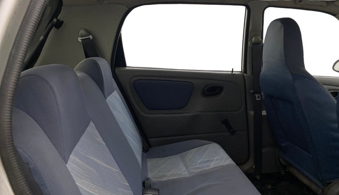 2014 Maruti Alto K10 VXI, Petrol, Manual, 75,907 km, Right Side Rear Door Cabin